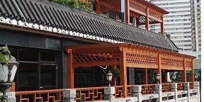 宝华酒楼改建防腐木工程